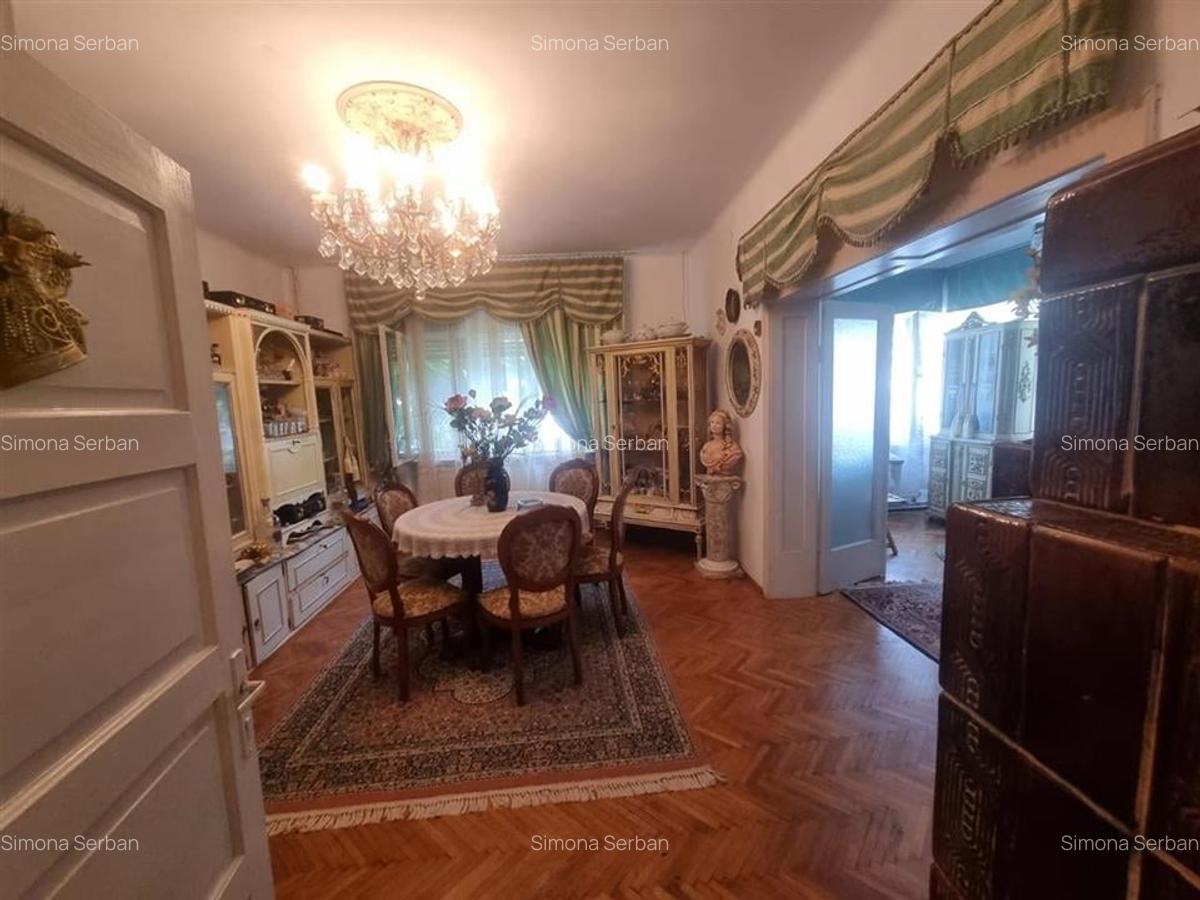 Casă individuală cu 8 camere în Central - 27