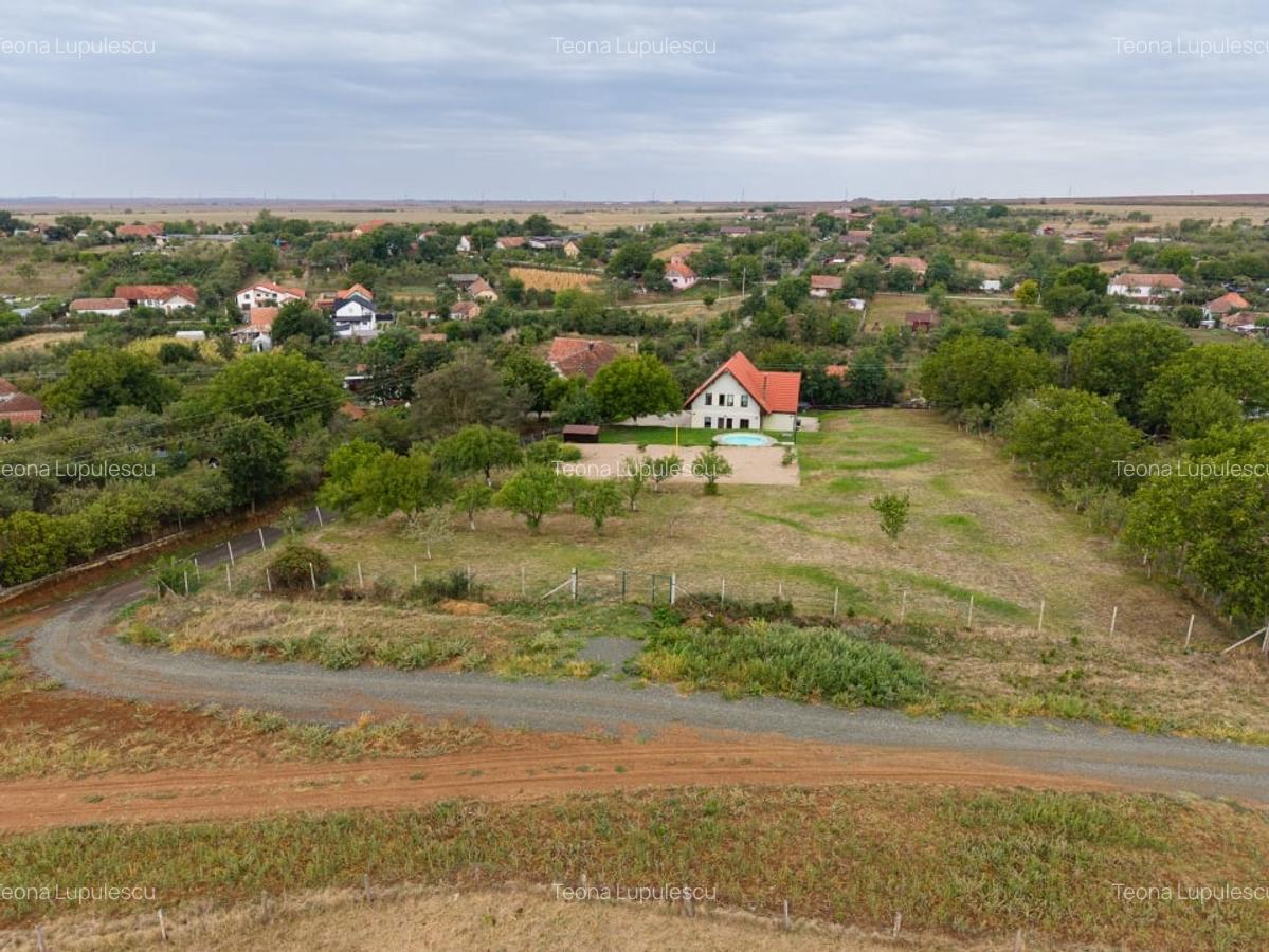 Teren intravilan 1584 mp in Murani - ideal pentru casa sau pensiune - 1