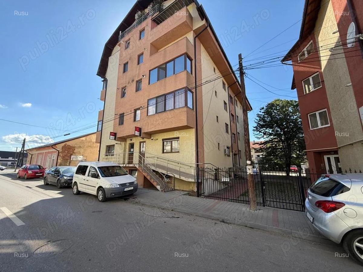 Spatiu Comercial Spitalul Vechi Radauti ! Ideal Cabinet Medical ! Direct Proprietar comision 0% - 8