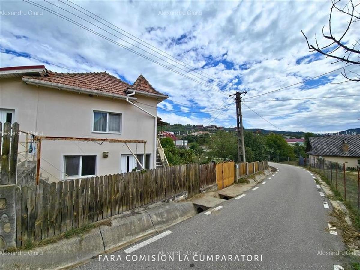 CASA IN BERISLAVESTI - LA 8 KM DE CALIMANESTI - 2