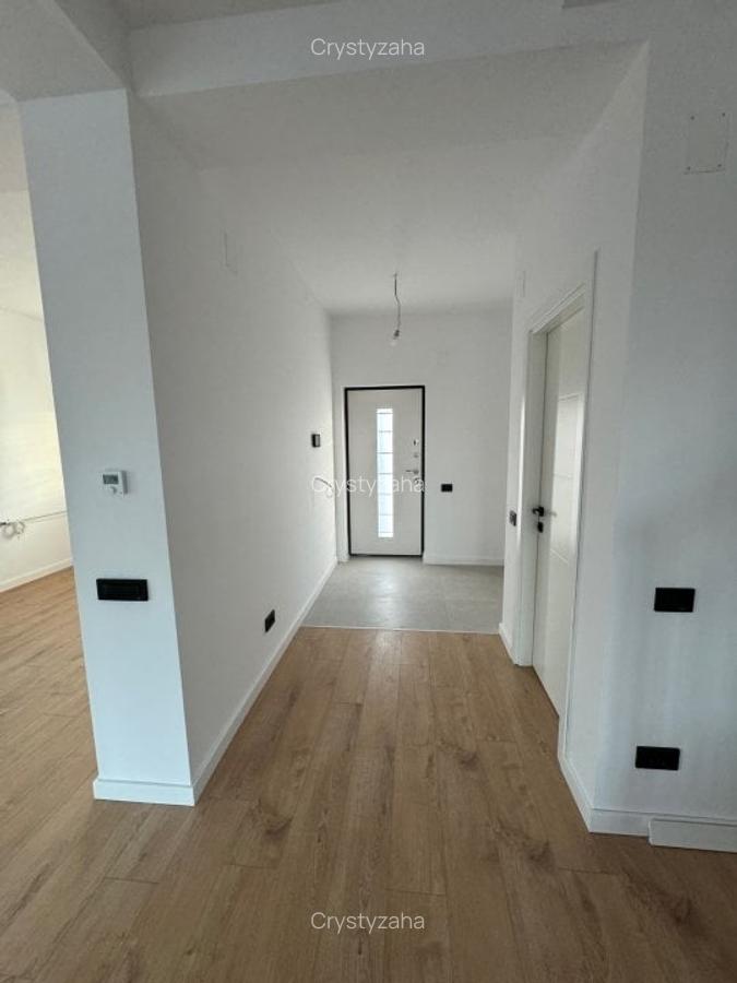 CASA INDIVIDUALA, ZONA FRF, CU 500mp DE CURTE, INTRE PADURE SI LAC - 2