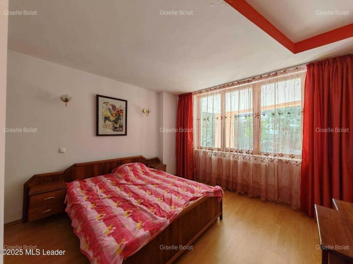 Vila Pipera - la pret de teren, 1500 mp teren, suprafata 937 mp - 18