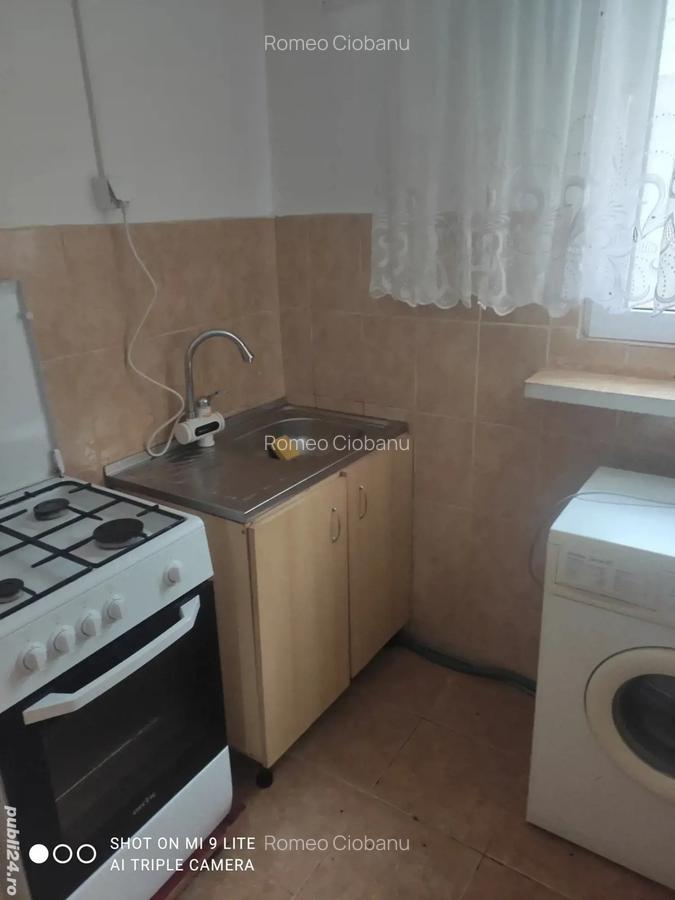 Vand Garsoniera zona Runcu - 5