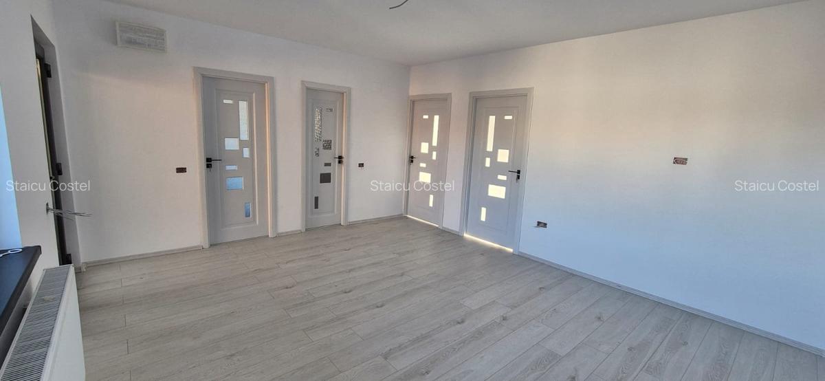 Casă cu 3 camere în Lumina - 3