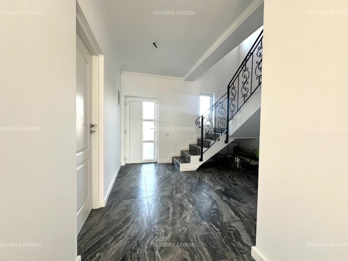 Duplex elegant, 4 camere, 112 mp utili, 280 mp teren - Covaci - 10