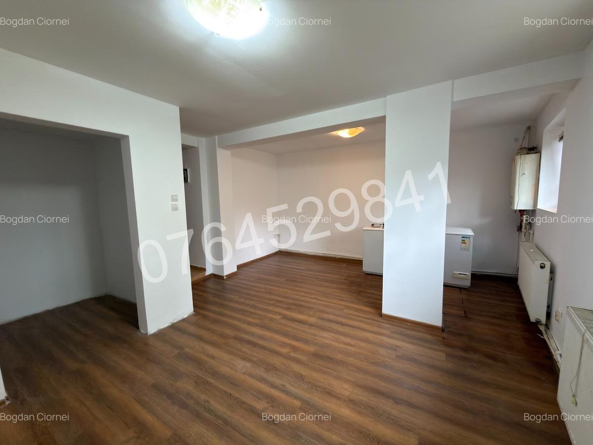 Vanzare garsoniera zona Hala Traian-Calea Călărasilor,Str. Traian 87 - 6