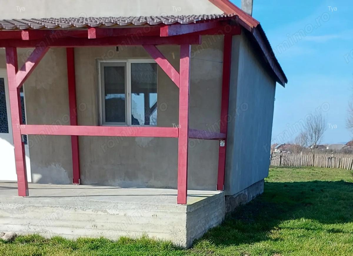 Vindem Casa la Satulung - 2