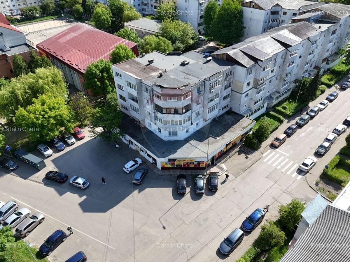 Spatiu comercial de 237 mp de inchiriat pe strada Bradului - 3