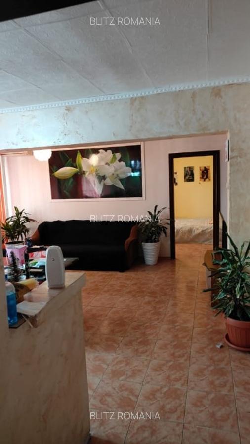 Apartament 3 camere decomandat, 65 mp, zona Bals - 4