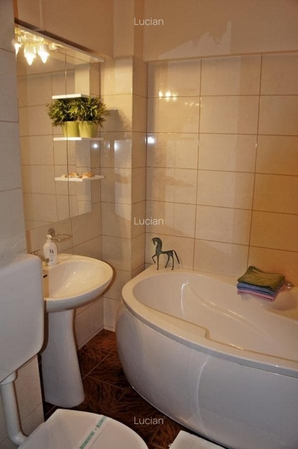 Garsoniera ultracentrala, mob., etaj 7, bloc solid, termoizolat, langa  Cismigiu - 11