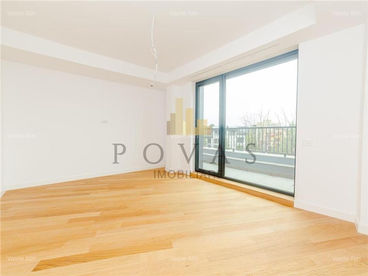 Apartament cu 4 camere semidecomandat în Iancu Nicolae - 12
