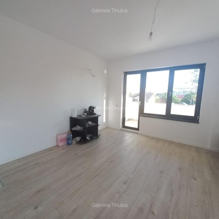 Apartament 2 Camere Metrou Aparatorii Patriei mobilatcu terasă parcare - 2