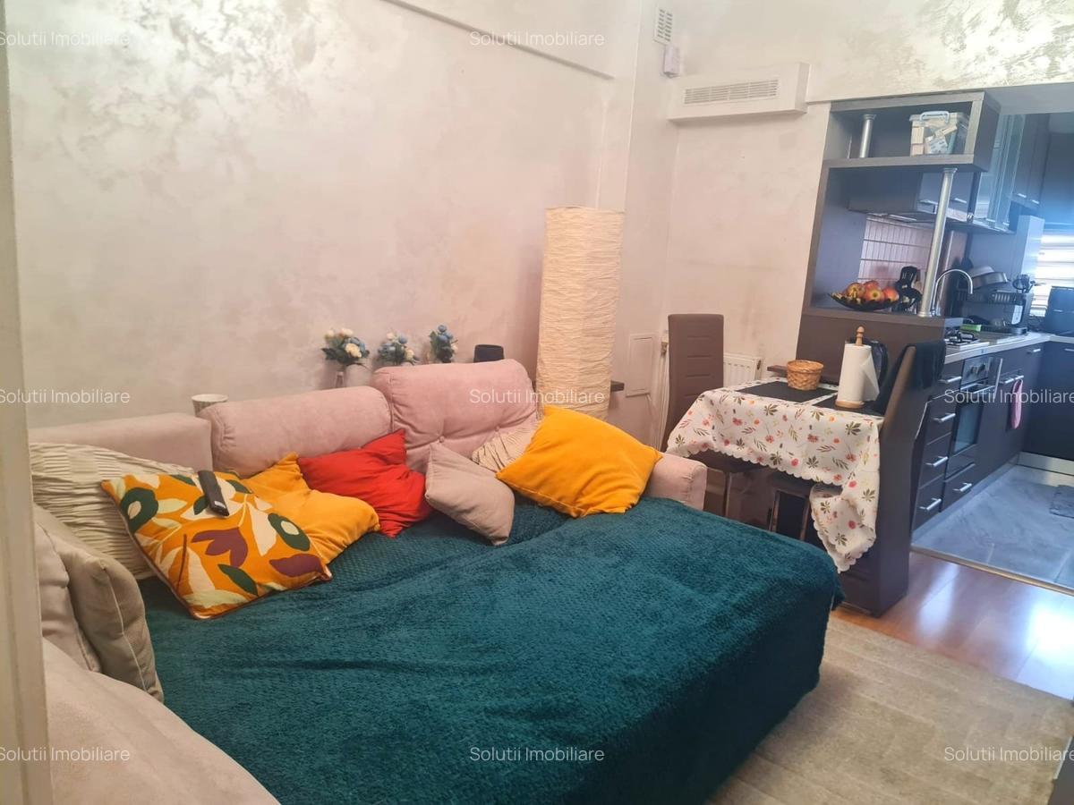 Apartament cu 3 camere, mobilat în Central - 8