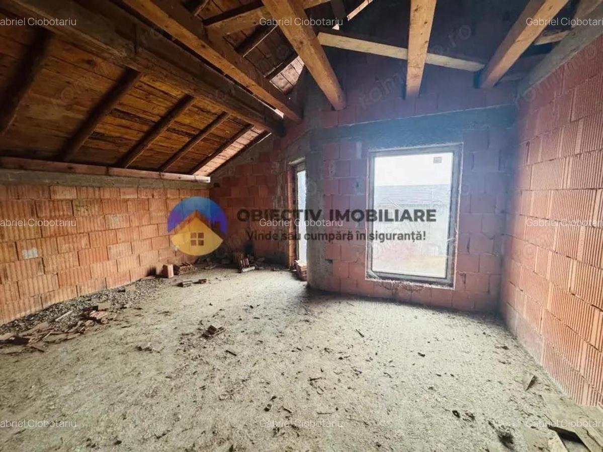 Vila la rosu + teren 500 mp de vanzare Zona Fermelor - 18