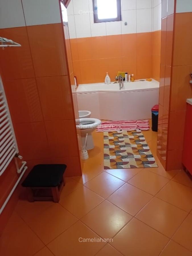 Vând casă în M.VITEAZU Constanța - 2 Vând casă în M.VITEAZU Constanța - 2