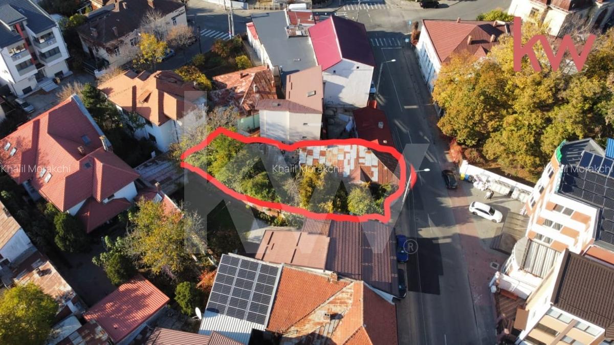 Teren central DE VANZARE cu constructie existenta - 2