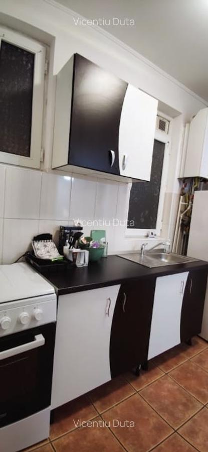 VAND APARTAMENT  DOUA CAMERE CU INTRĂRI SEPARATE - 12