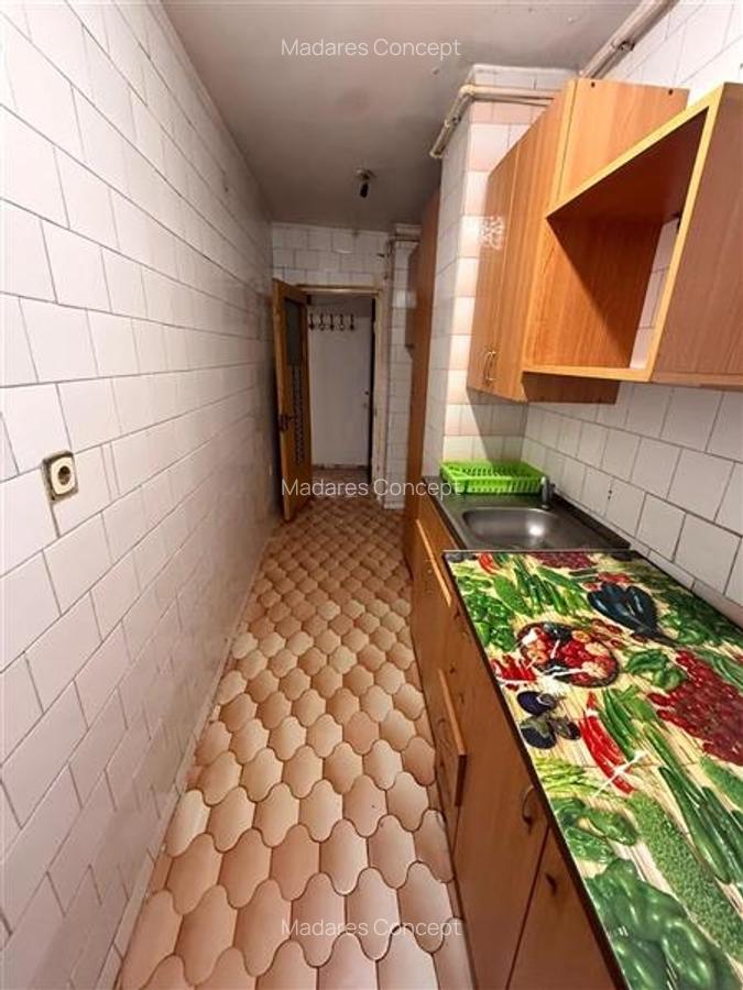 Apartament cu 3 camere decomandat în Doamna Ghica - 4