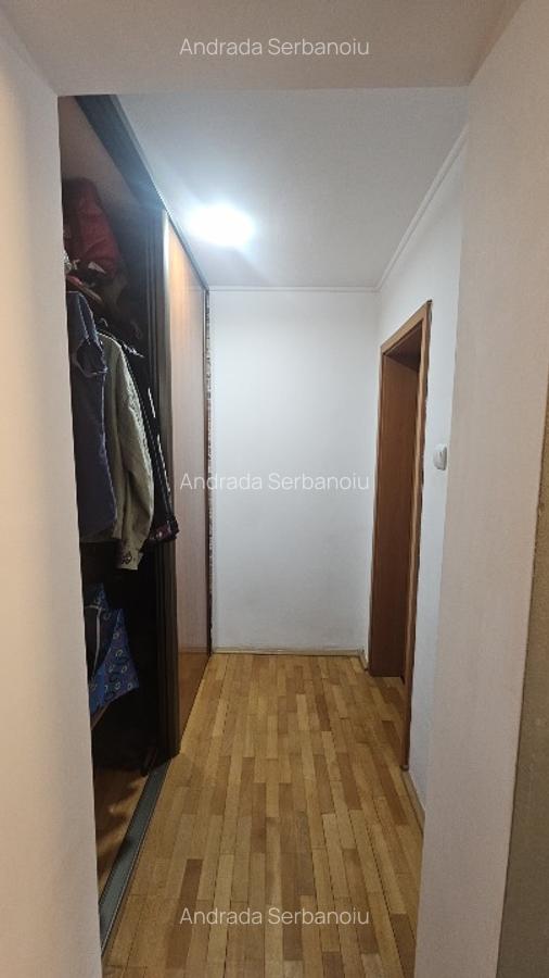 Închiriez apartament 120 mp - 4