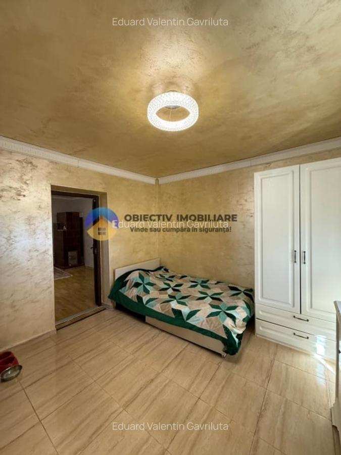 Casa + Teren de Vanzare cu Vedere la Munte - 7
