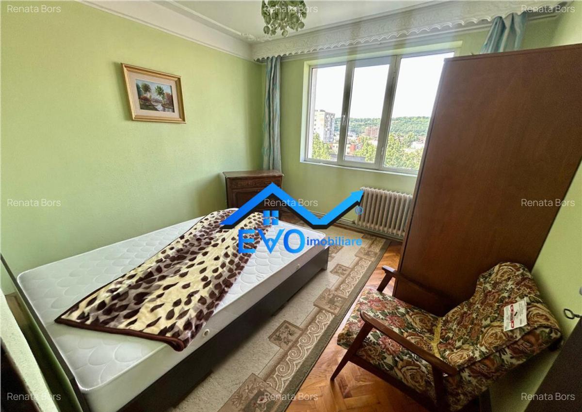 Apartament de inchiriat cu 3 camere, zona Alexandru cel Bun - 2