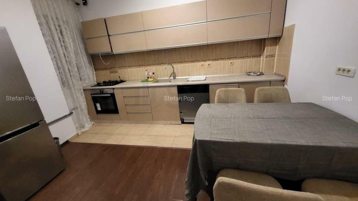 Apartament cu 3 camere decomandat în Sisești - 4