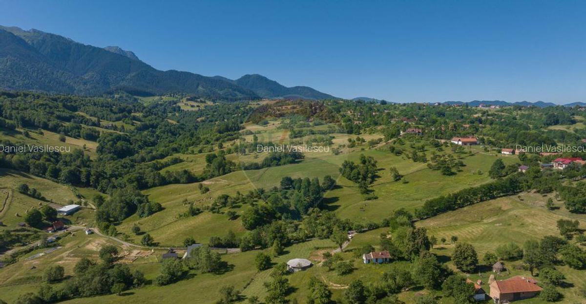 Teren cu utilitati, 5,495mp Bran - Strada Muchia hotarului - 22