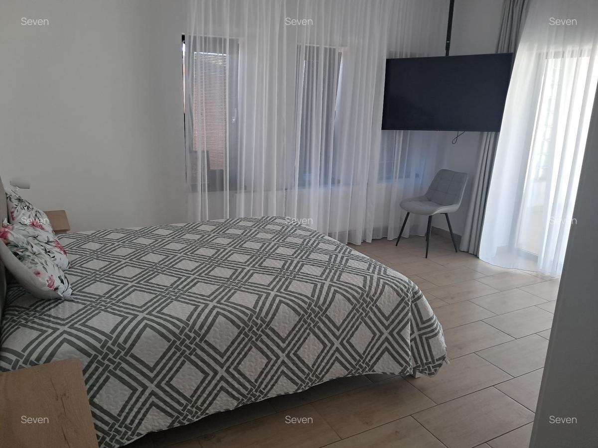 EXCLUSIV! Vila moderna P+1-Costinesti - Golful Francez-320.000 euro negociabil - 16