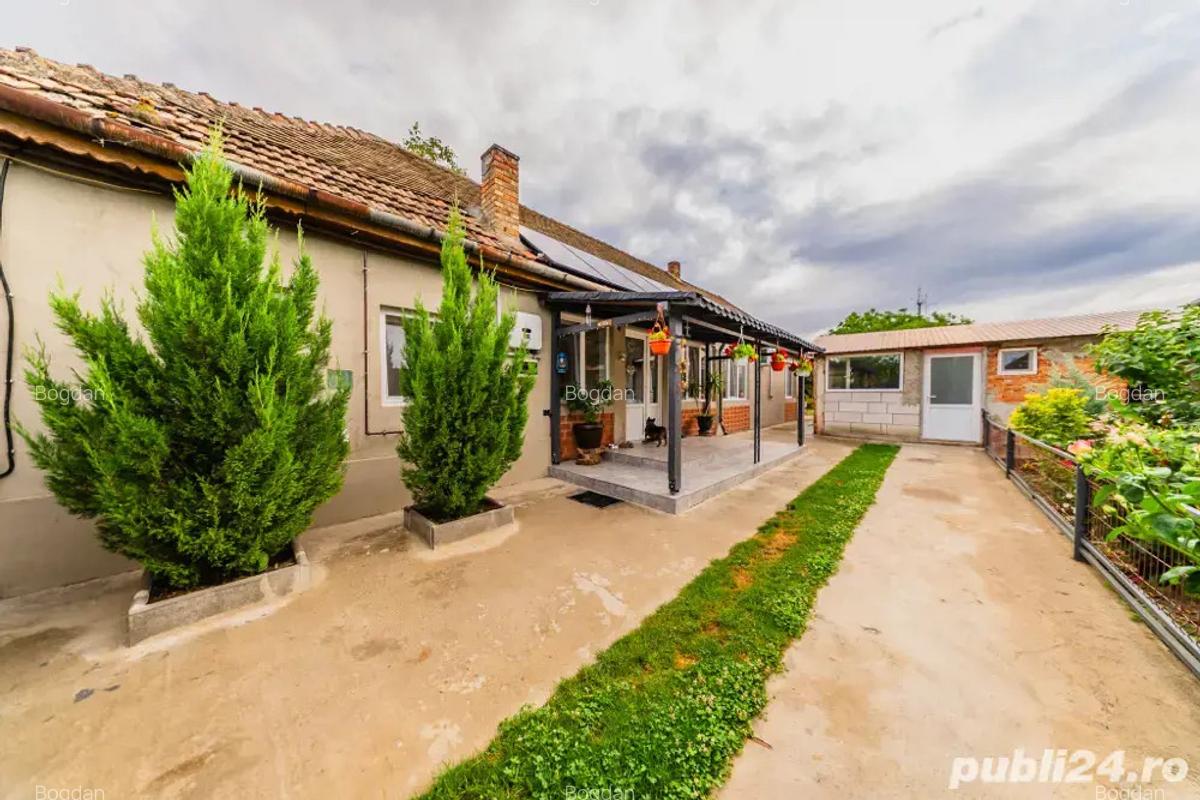 Casa de vanzare in Pecica, Arad - zona centrala si linistita - 5