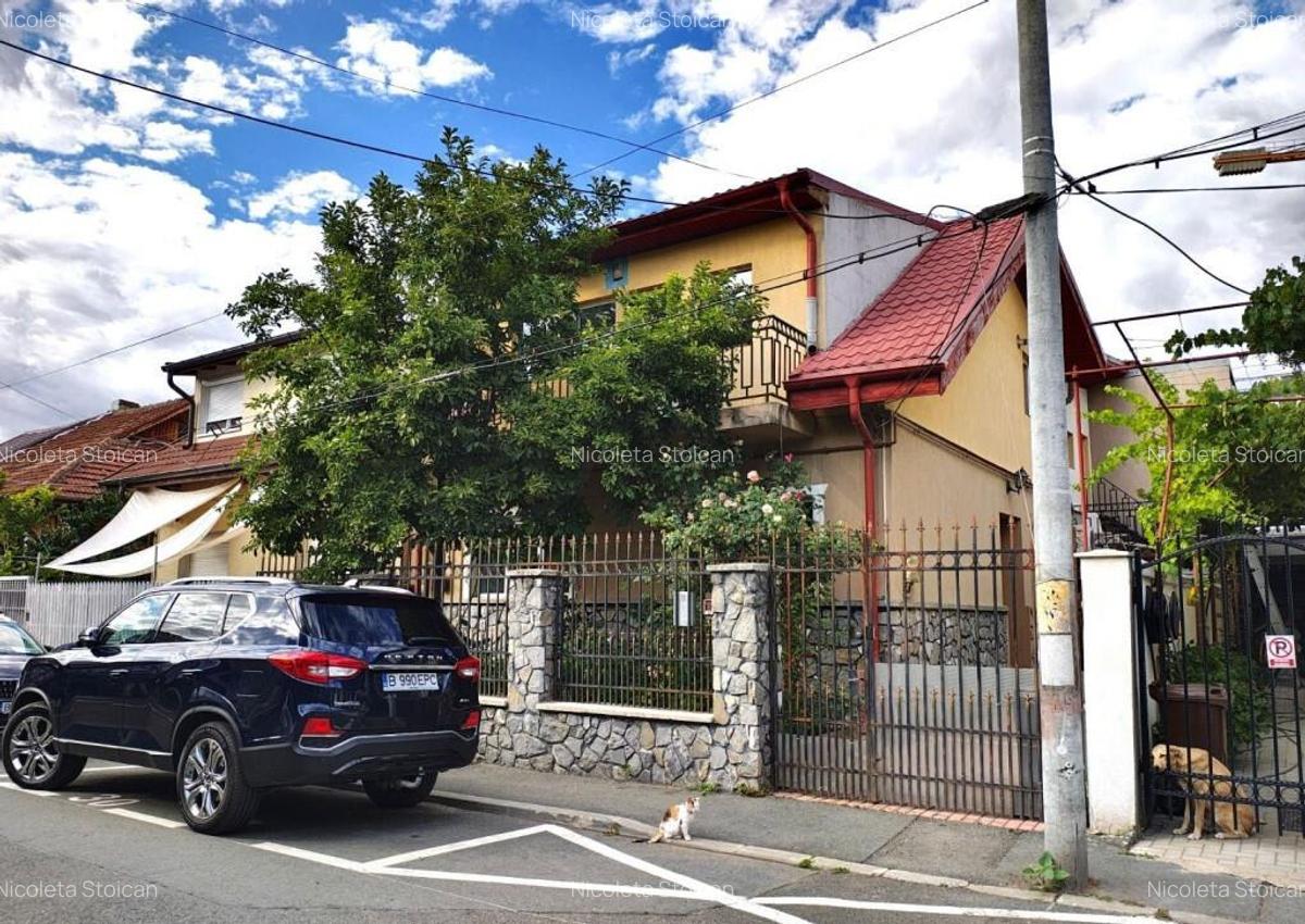 Vila de intre Parcul Tineretului si Parcul Carol - 2