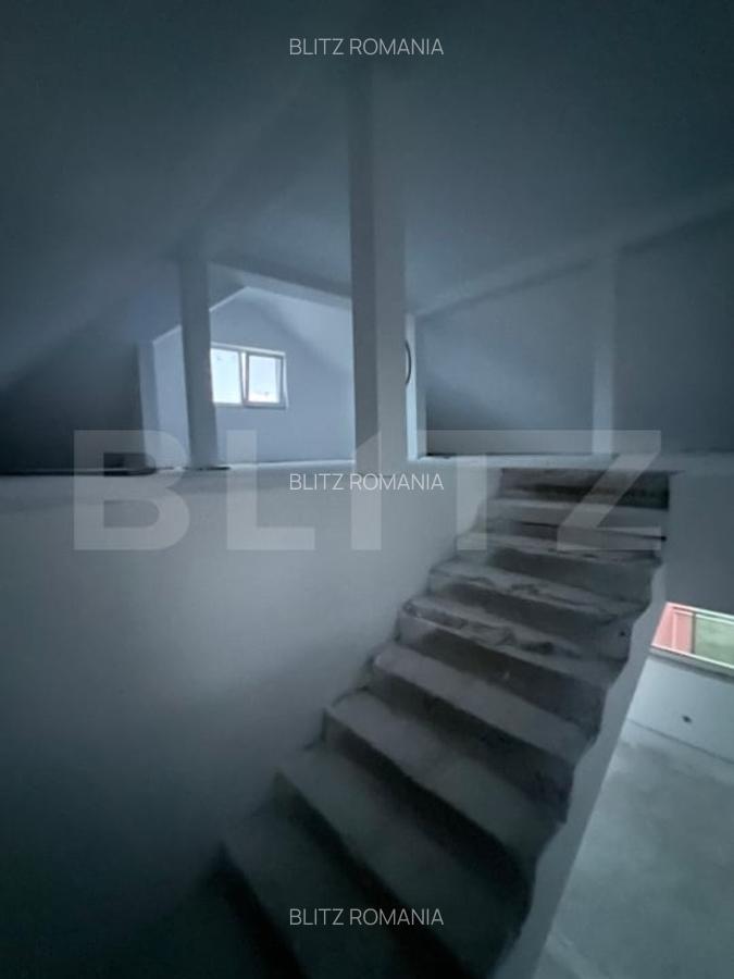 Vila D+P+E+M si teren in zona de lux a Dezmirului! - 2