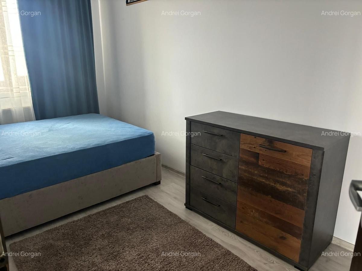 Apartament cu 2 camere, mobilat în Palat - 2