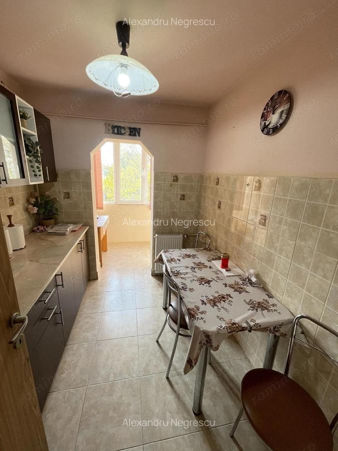 Lipovei | 3 camere | Decomandat | Mobilat-Utilat | Acoperi? - 5