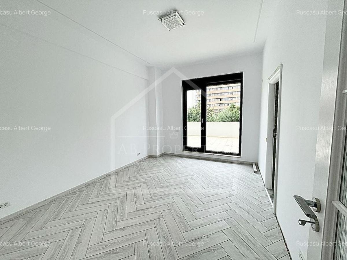Apartament cu 4 camere decomandat în Băneasa - 3