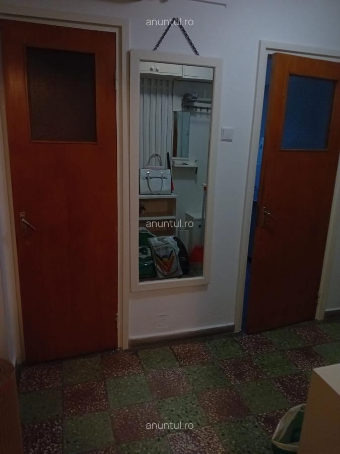 Drumul Taberei, Raul Doamnei, colt cu str. Segarcea - 3