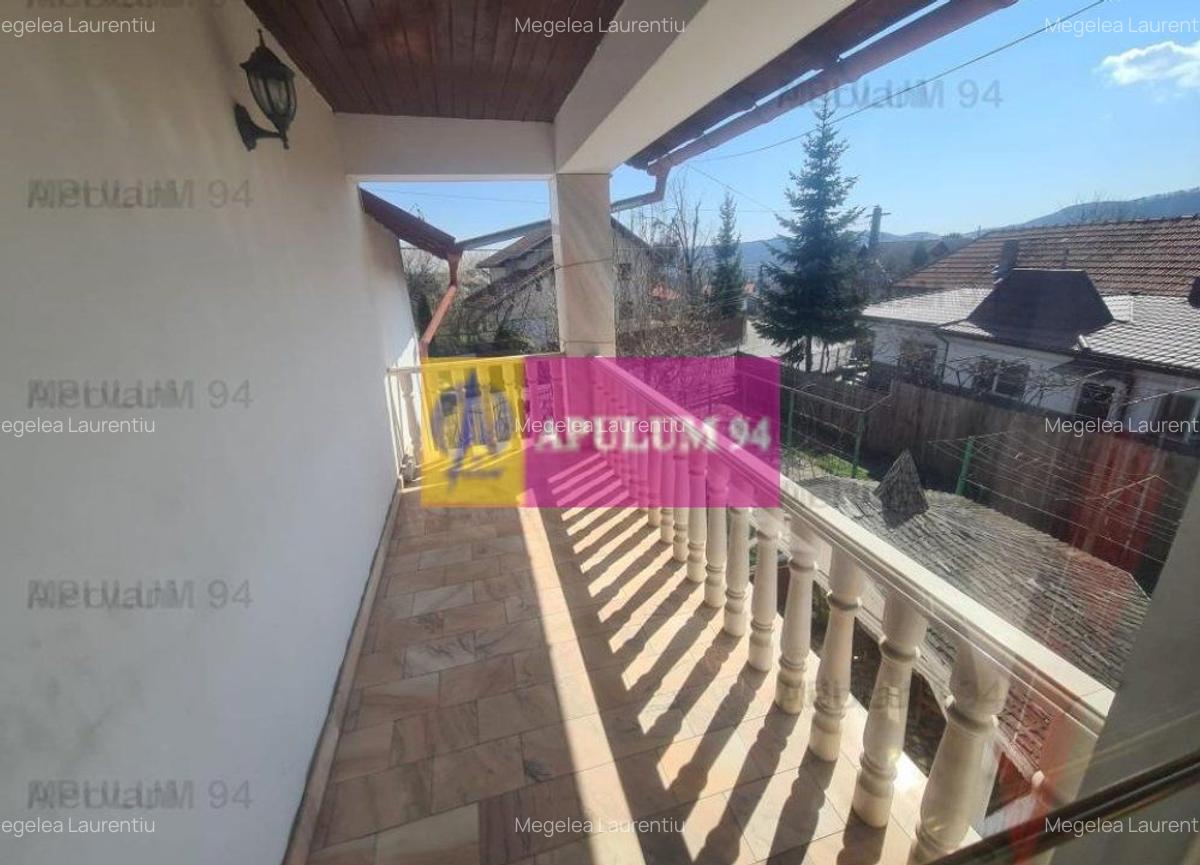 CASA (VILA) DE VANZARE IN CORNU - 24