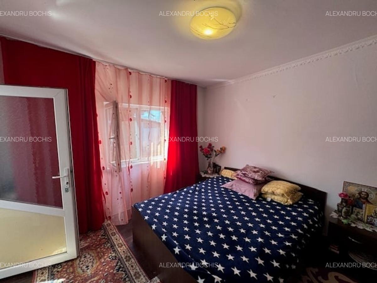 Casă cu 4 camere în Palazu Mare - 6