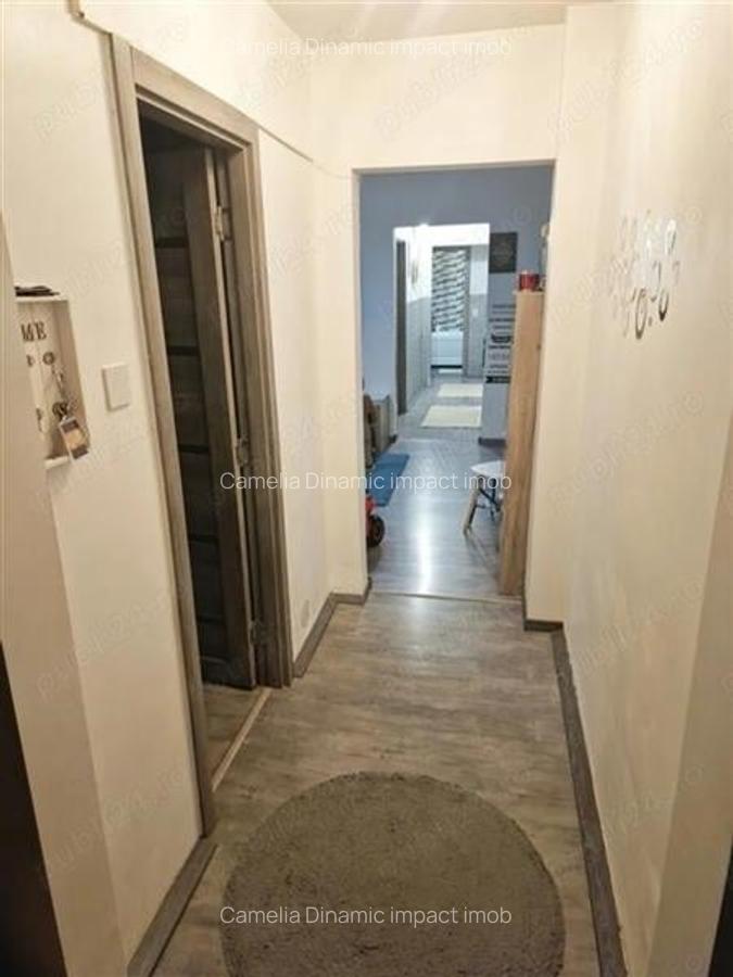 Apartament cu 3 camere semidecomandat în Central - 3