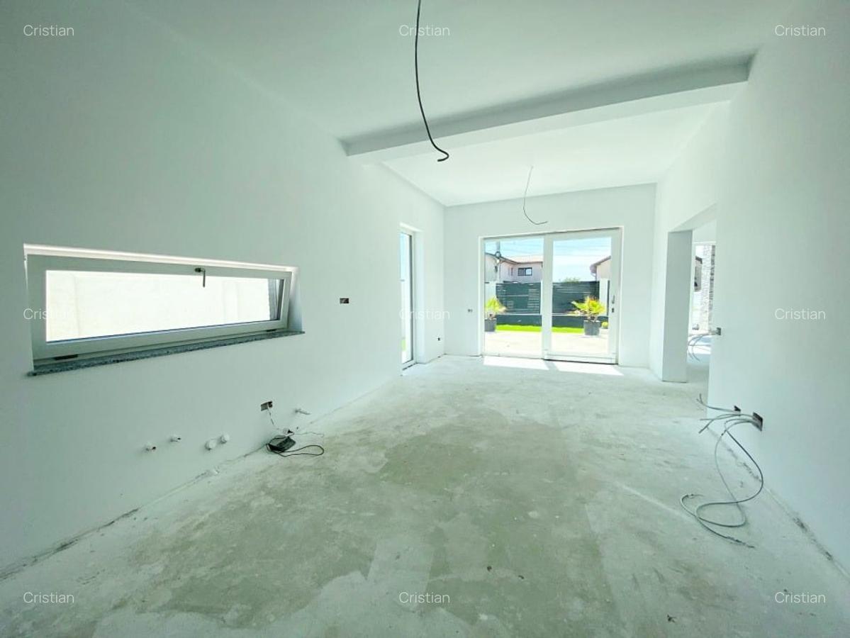 Casa la sol cu Panouri Solare Finisaje premium Predare la alb Constructie 2025 - 8