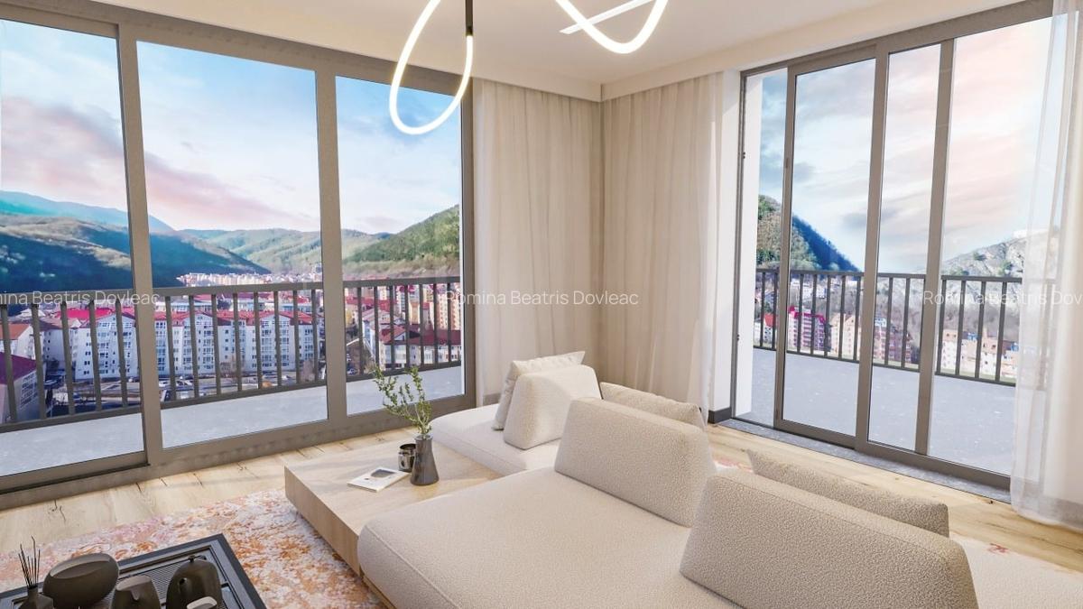 Apartament cu 5 camere decomandat în Răcădău - 4