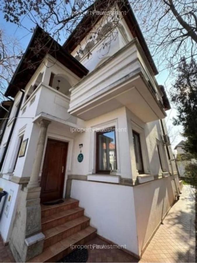 Cotroceni | Vila 8 Camere | Parcare | Proximitate Metrou | - 1