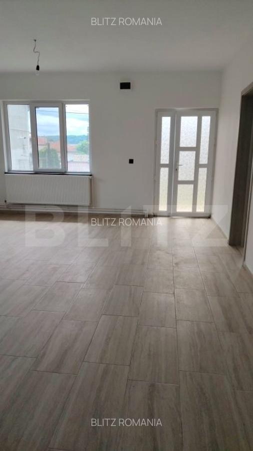Casa de vanzare, cu 6 camere, 288 mp, zona Voinesti - 20