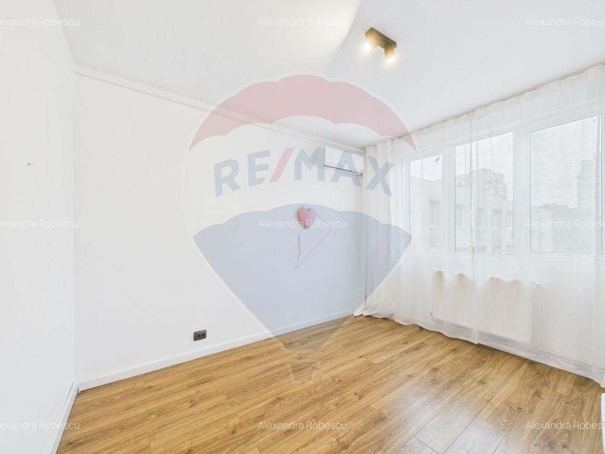 Apartament cu 4 camere de vanzare - Rahova - 13