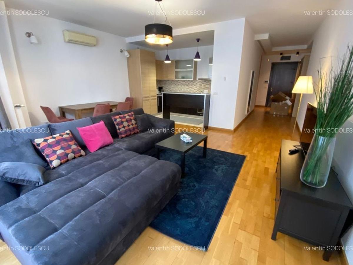 Apartament cu 3 camere decomandat, mobilat în Central - 1