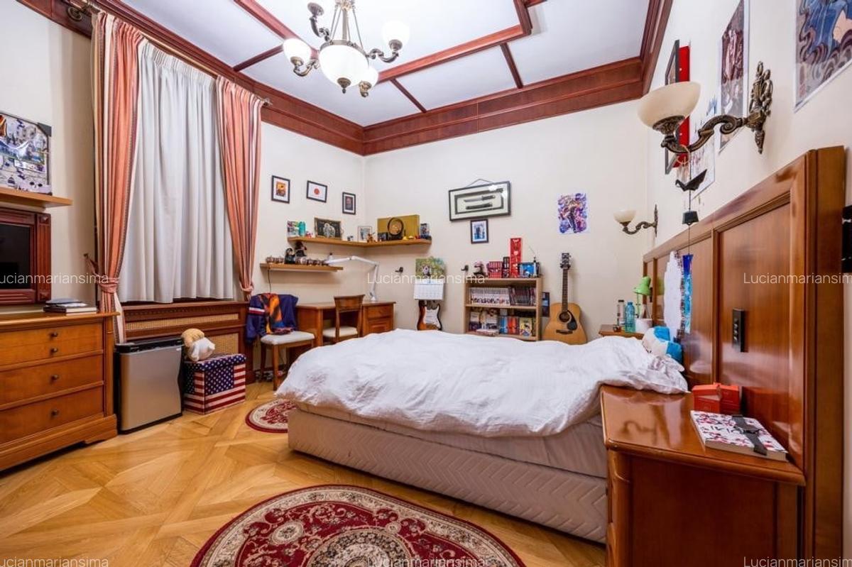 De Vanzare! Vila Exclusivista in zona Unirii - 12