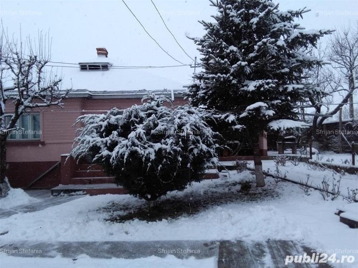 Casa cu anexe si teren - 3
