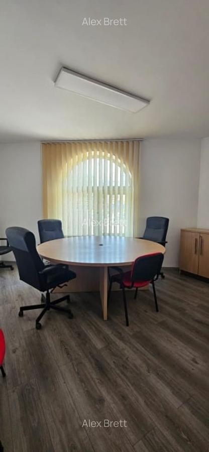 Apartment in Grey Condition for sale beside Piata Victoria - 5