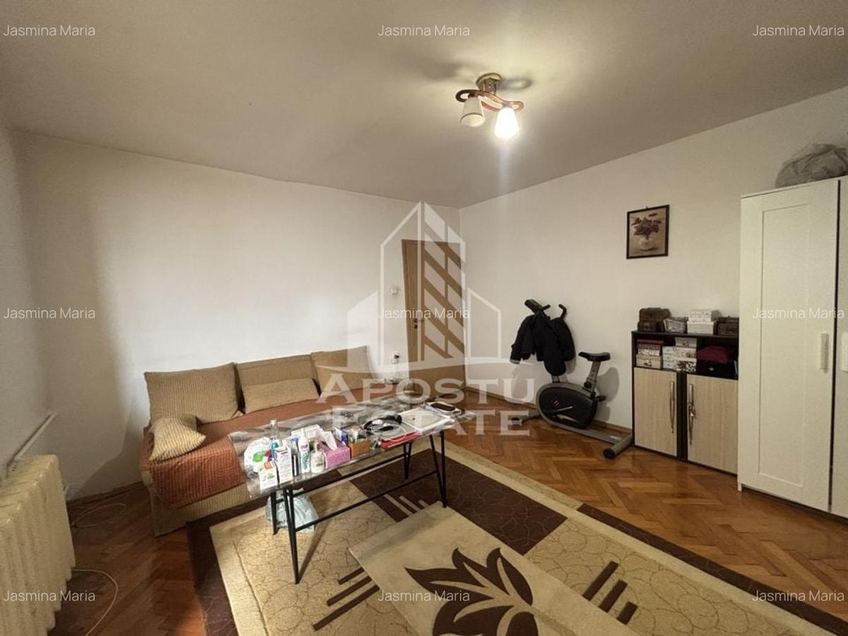 Apartament cu 2 camere semidecomandat în Complex Studențesc - 3