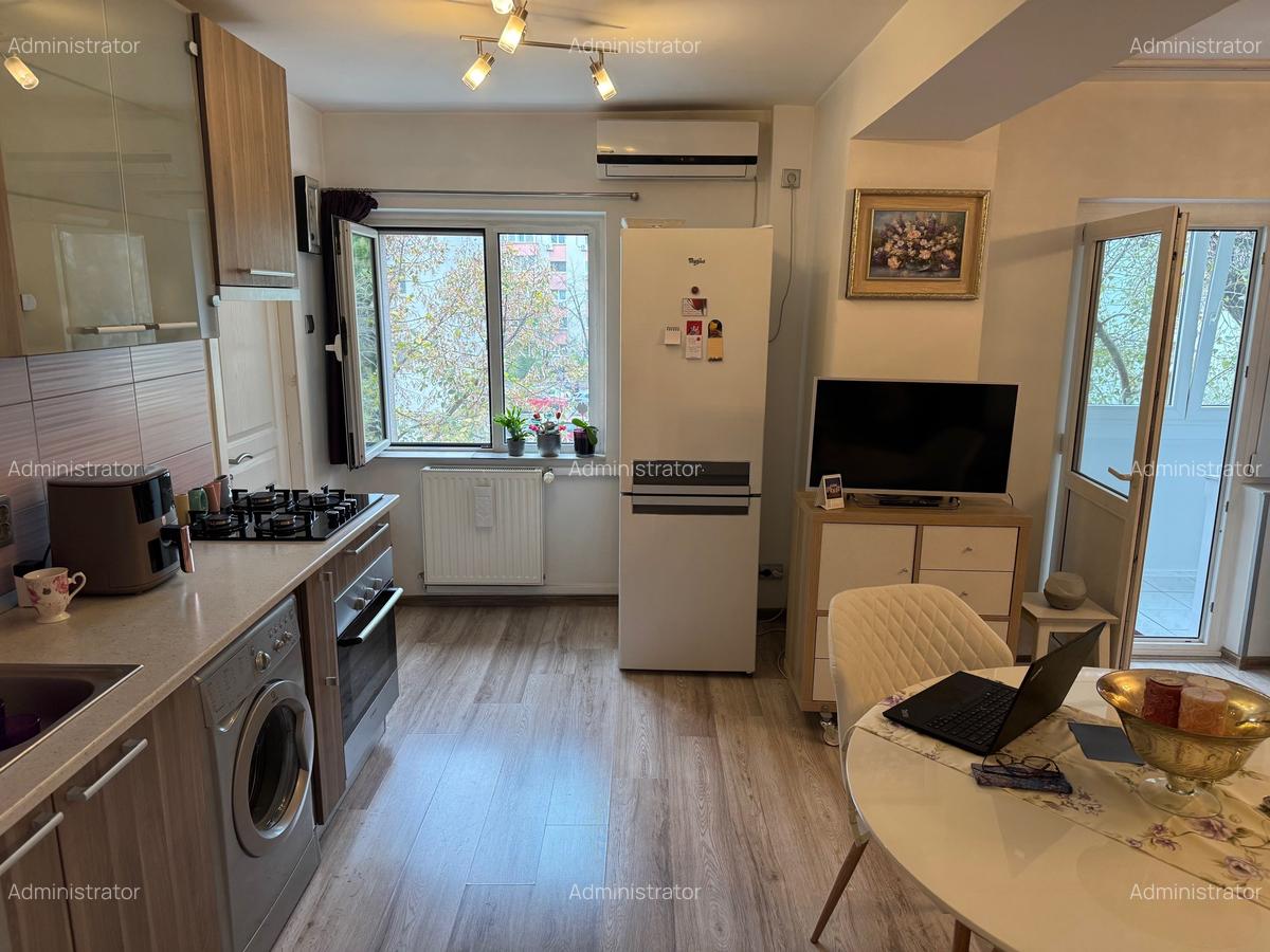 Aviatiei Hotel Cristal Palace apartament cu 2 camere de vanzare - 3