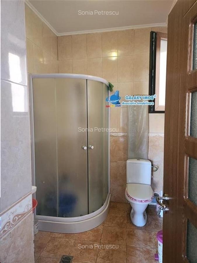 Vila P+1E+M mobilata si utilata strada Doinei - 11